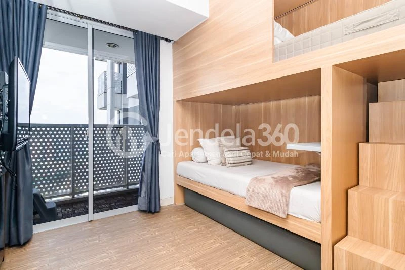 Bedroom Excellent Studio Apartment High Floor with  View at The Crest West Vista Puri
