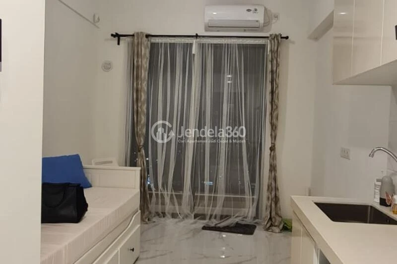 Bedroom Studio Sky House BSD Apartment at Low Floor