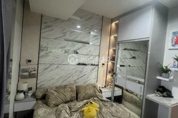 Bedroom Studio The Crest West Vista Puri Apartment at High Floor