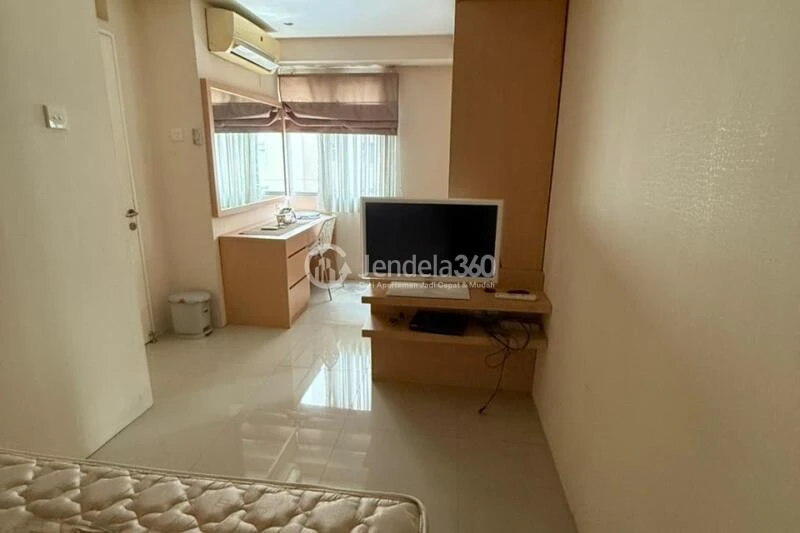 Bedroom Low Floor 1BR Apartment with City View at Kalibata City Apartment