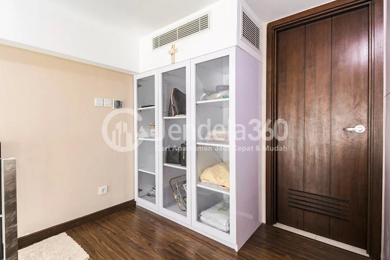 Bedroom Relaxing 1BR Apartment with Spacious Living Room at U Residence Karawaci Apartment