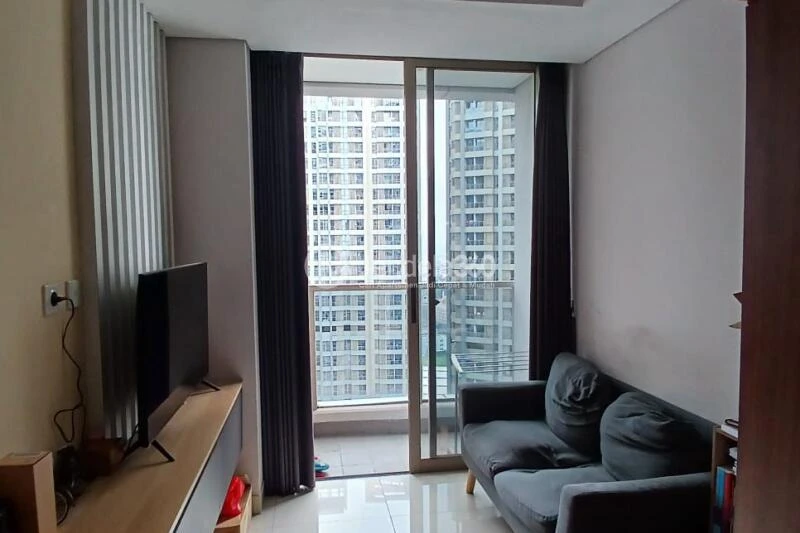 Living Room Stunning 2BR Apartment Low Floor with  View at Taman Anggrek Residence