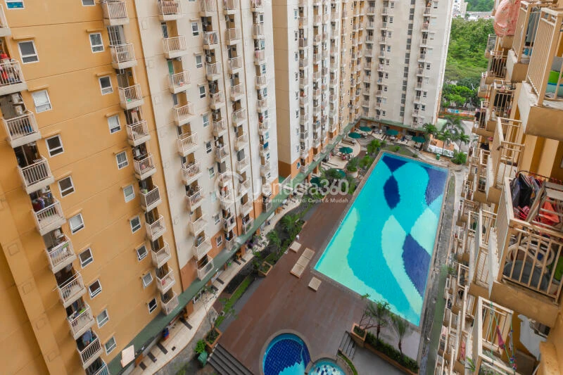 Balcony Excellent Studio Apartment at Green Palm Residence Low Floor