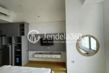 Bedroom Middle Floor Studio Apartment with City View at Westmark Apartment