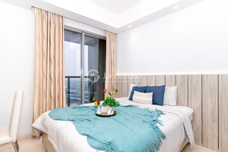 Bedroom Decorative Studio Apartment at Gold Coast Apartment Tower Bahama