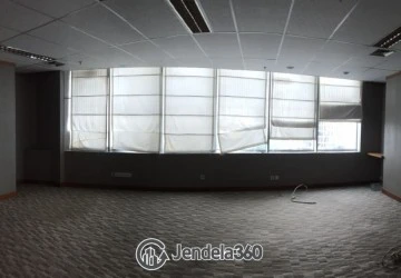 Living Room Middle Floor 1BR Apartment with City View at Synthesis Tower