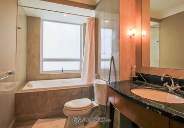 Bathroom Relaxed 3BR Apartment at Pakubuwono Residence Tower Basswood