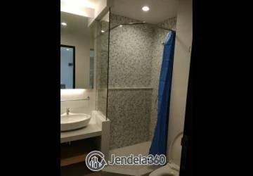 Bathroom Flawless 2BR Apartment at Cosmo Mansion - Jakarta Residence Thamrin City Tower Cosmo Mansion