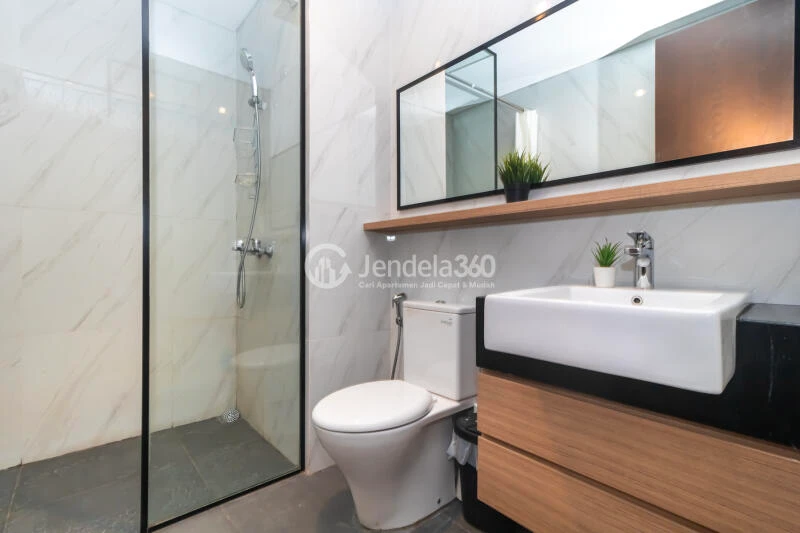 Bathroom 1BR The Newton 1 Ciputra Apartment at High Floor