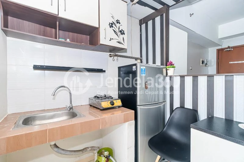 Kitchen 1BR Apartment with  View at Green Lake View Apartment