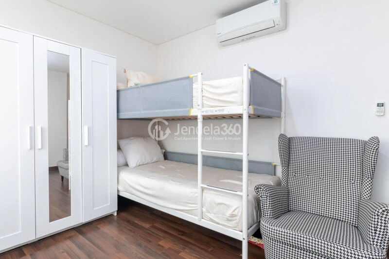 Bedroom 1BR Apartment with City View at AKR Gallery West Residence