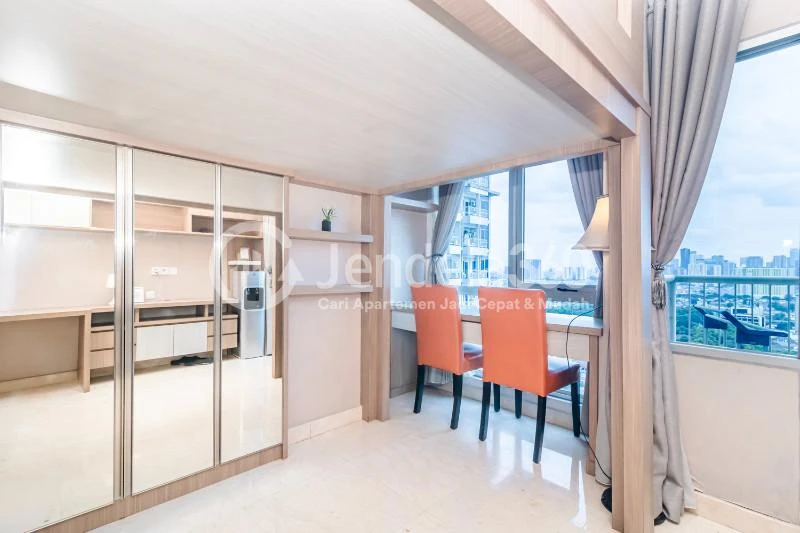 Bedroom High Floor Studio Apartment with  View at Capitol Park