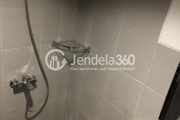 Bathroom Decorative Studio Apartment at Bintaro Icon Apartment Tower Chrysant