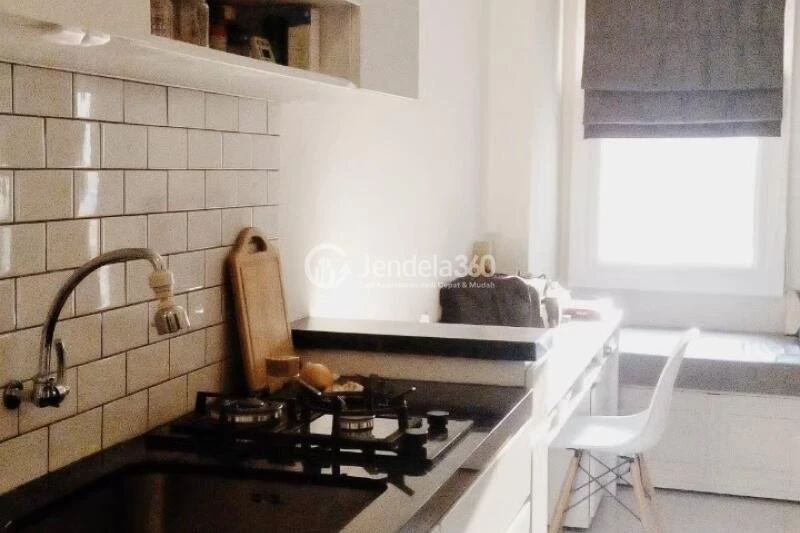 Kitchen Relaxed Studio Apartment at Parahyangan Residence Tower Pangrango