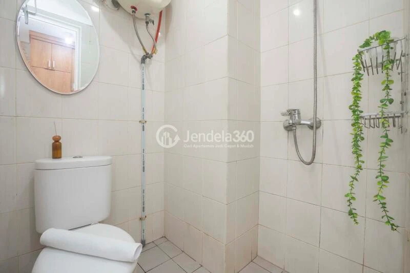 Bathroom Good Deal Studio Apartment High Floor with Garden View at Kota Ayodhya Apartment