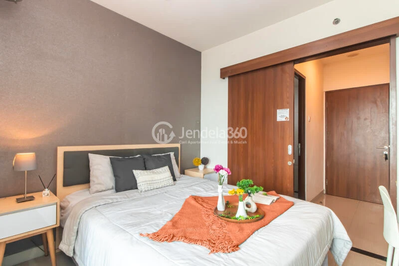 Bedroom Fancy Studio Apartment High Floor with City View at Grand Kamala Lagoon Apartment