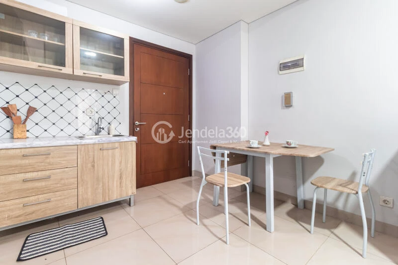 Kitchen Best Deal 2BR Apartment Low Floor with  View at Aspen Residence Apartment