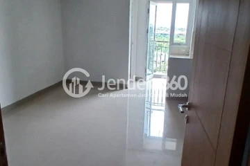 Bedroom Modern Studio Apartment Low Floor with  View at Bintaro Park View