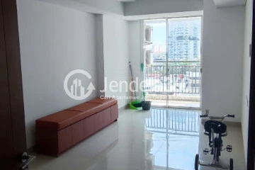Living Room Low Floor 2BR Apartment with City View at Springhill Terrace Residence