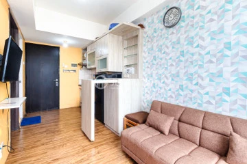 Living Room Low Floor 2BR Apartment with City View at Serpong Green View Apartment