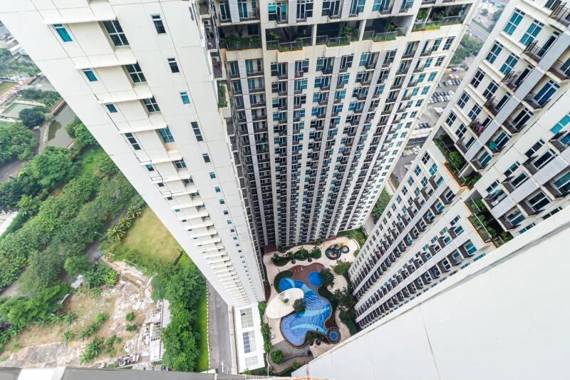 Balcony Puri Orchard Apartment Studio View pool and city