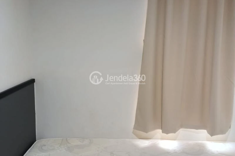 Bedroom 2 Low Floor 3BR Apartment with  View at Vittoria Residence