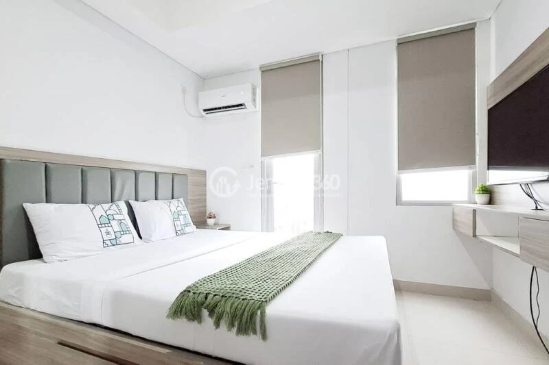 Bedroom Homey Studio Apartment Low Floor with  View at Pesona Depok Square Apartment