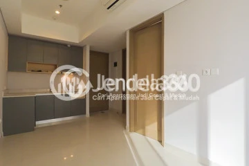 Living Room Middle Floor 1BR Apartment with City View at Taman Anggrek Residence