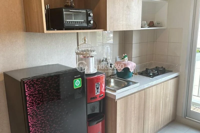 Kitchen Cozy 2BR Apartment at Oak Tower Apartment Low Floor