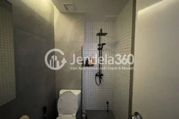 Bathroom Signature Park Apartment 1BR Fully Furnished