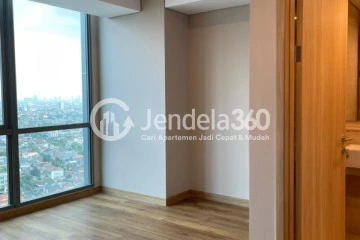 Bedroom 1 High Floor 3BR Apartment with City View at Holland Village Apartment