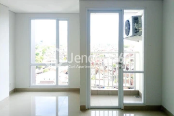 Bedroom Low Floor Studio Apartment with City View at Taman Melati Sinduadi Apartment