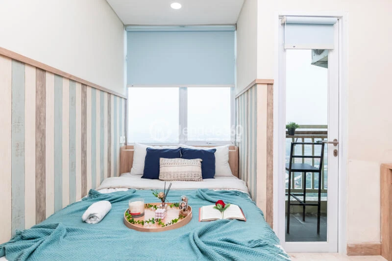 Bedroom Best Deal Studio Apartment Low Floor with  View at B Residence BSD