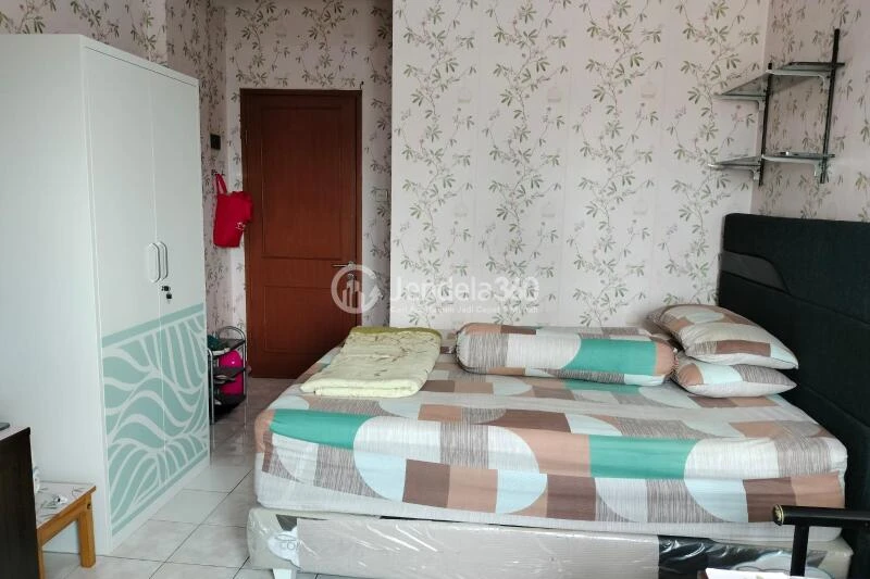 Bedroom Low Floor Studio Apartment with  View at Margonda Residence