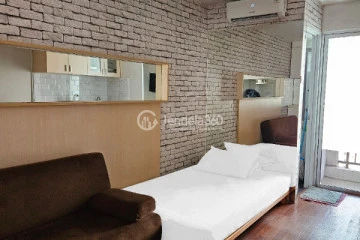 Bedroom Cozy Studio Apartment Middle Floor with  View at Bassura City Apartment