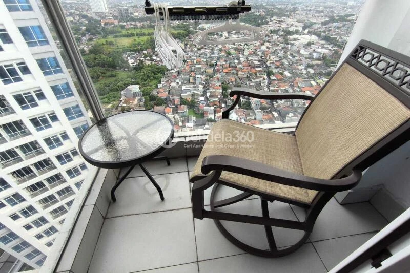 Balcony Spotless Studio Apartment at Puri Mansion Tower B