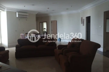 Living Room 5BR Apartment with City View at Batavia Apartment