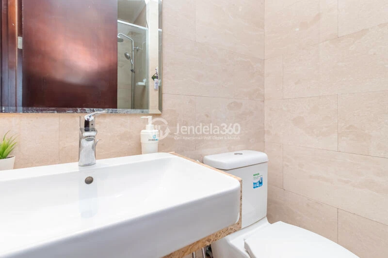 Bathroom Menteng Park Studio View Selatan