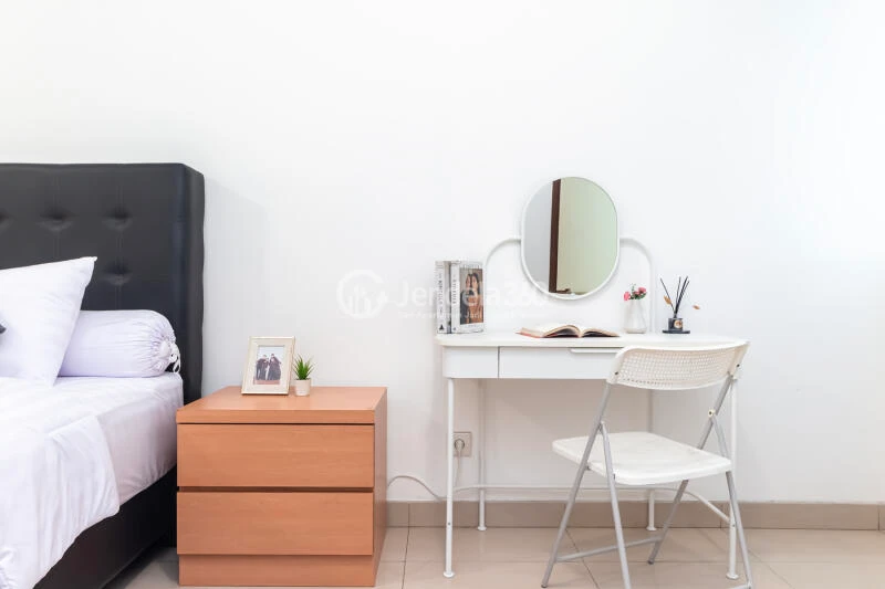 Bedroom 1 High Floor 3BR Apartment with City View at Sahid Sudirman Residence