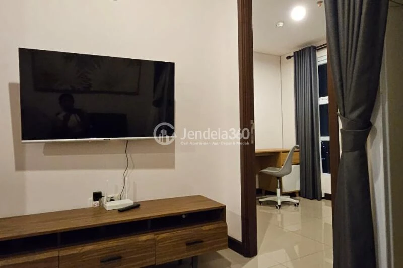 Living Room Middle Floor 2BR Apartment with  View at Kebayoran Apartment