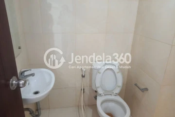 Bathroom Low Floor Studio Apartment with  View at Elvis Tower Jababeka