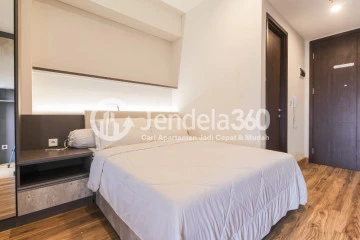 Bedroom High Floor Studio Apartment with City (Timur) View at Vasaka Solterra Apartment