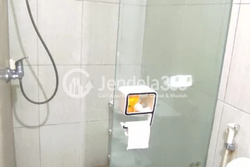 Bathroom 1BR Apartment with City View at MTH Square