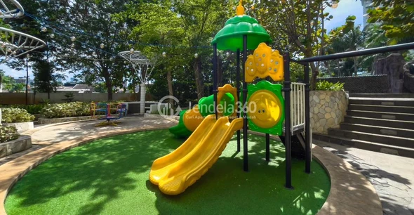Outdoor Playground - Metro Park Residence