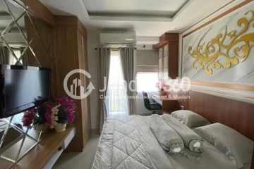 Bedroom Studio Transpark Cibubur Apartment at High Floor