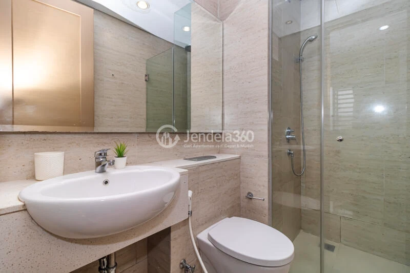 Bathroom Taman Anggrek Residence 2 BR View City