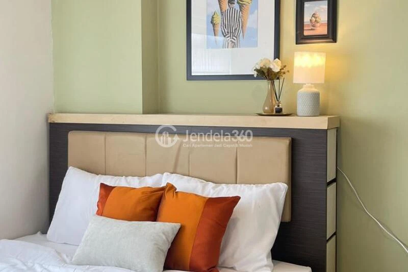 Bedroom High Floor 2BR Apartment with City View at Kalibata City Apartment