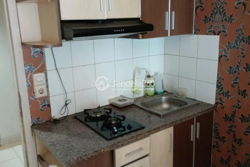 Kitchen 2BR Grand Centerpoint Apartment at Middle Floor