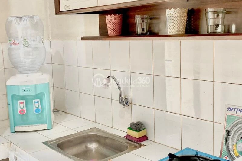 Kitchen Low Floor Studio Apartment with  View at Casablanca East Residence