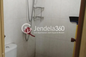Bathroom Spotless 1BR Apartment Low Floor with Swimming Pool View at East Park Apartment